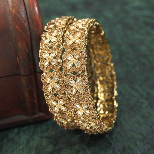 Attractive Polki Bangles