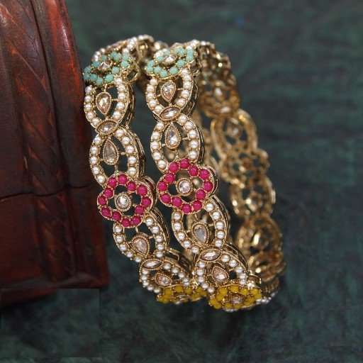 Presentable Polki Bangles