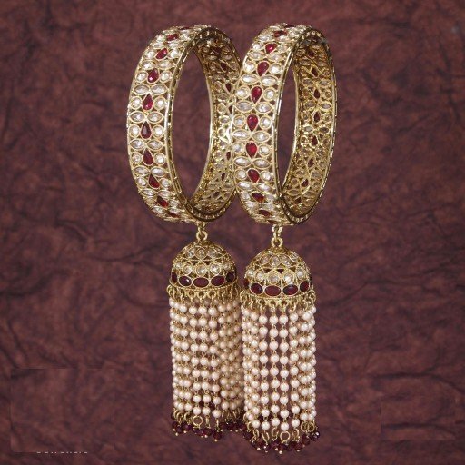 Fascinating Polki Bangles