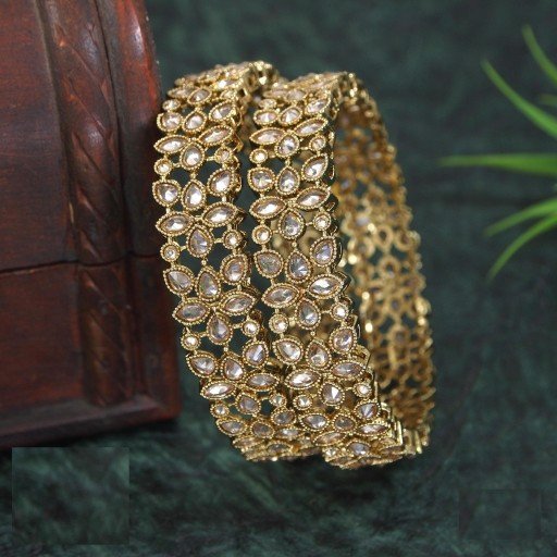 Prepossessing Polki Bangles