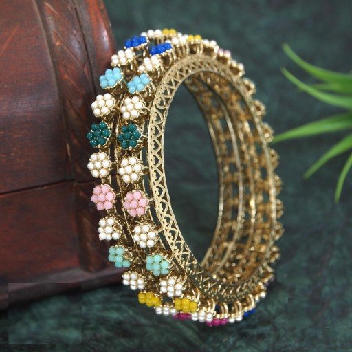 Charming Polki Bangles