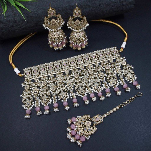 Ravishing Reverse Ad Necklace Set